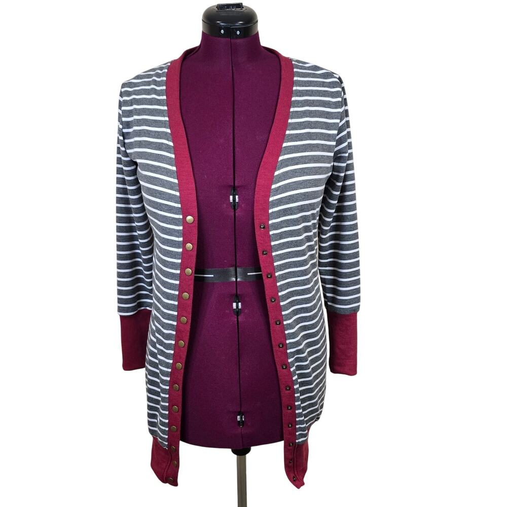 Women's Merokeety Gray Striped Snap Front Tunic Knit Trim Cardigan | Size Medium